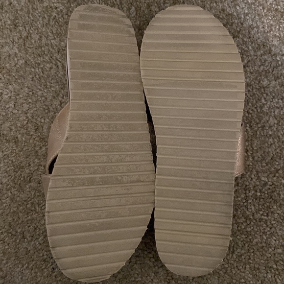 Platform Sandals - Picture 2 of 2